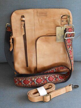 NWT The Peruvian Connection Glencoe / Bed Stu Aiken Bag